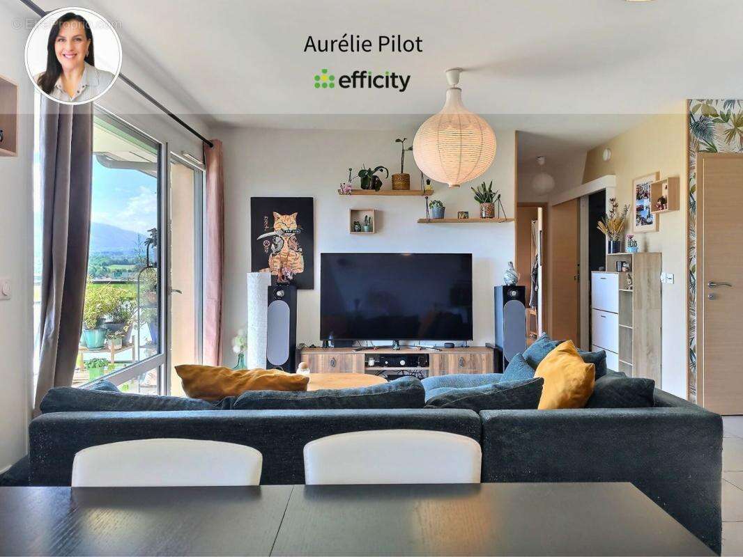 Appartement à POISY