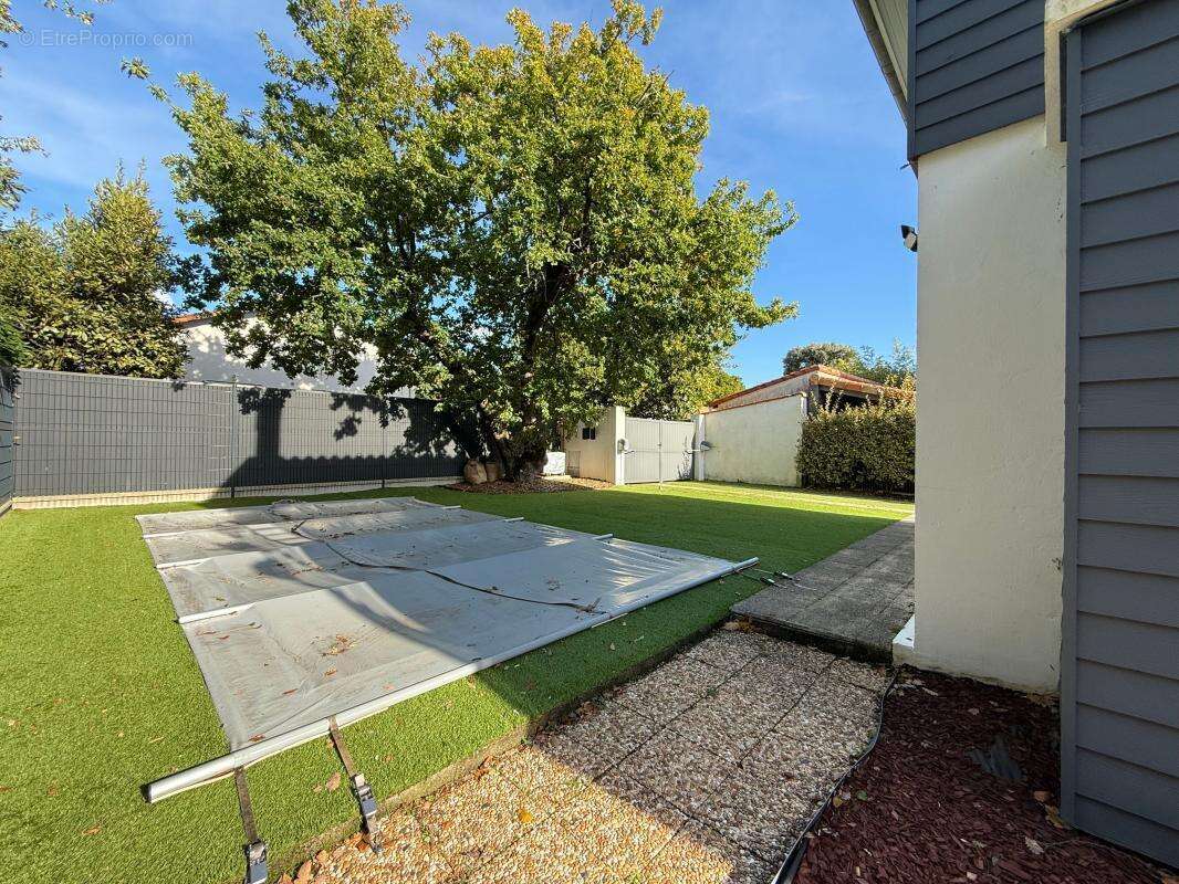 Maison à VAUX-SUR-MER