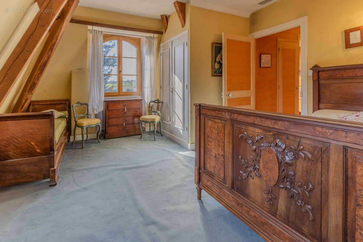 Maison à SAINT-CYPRIEN