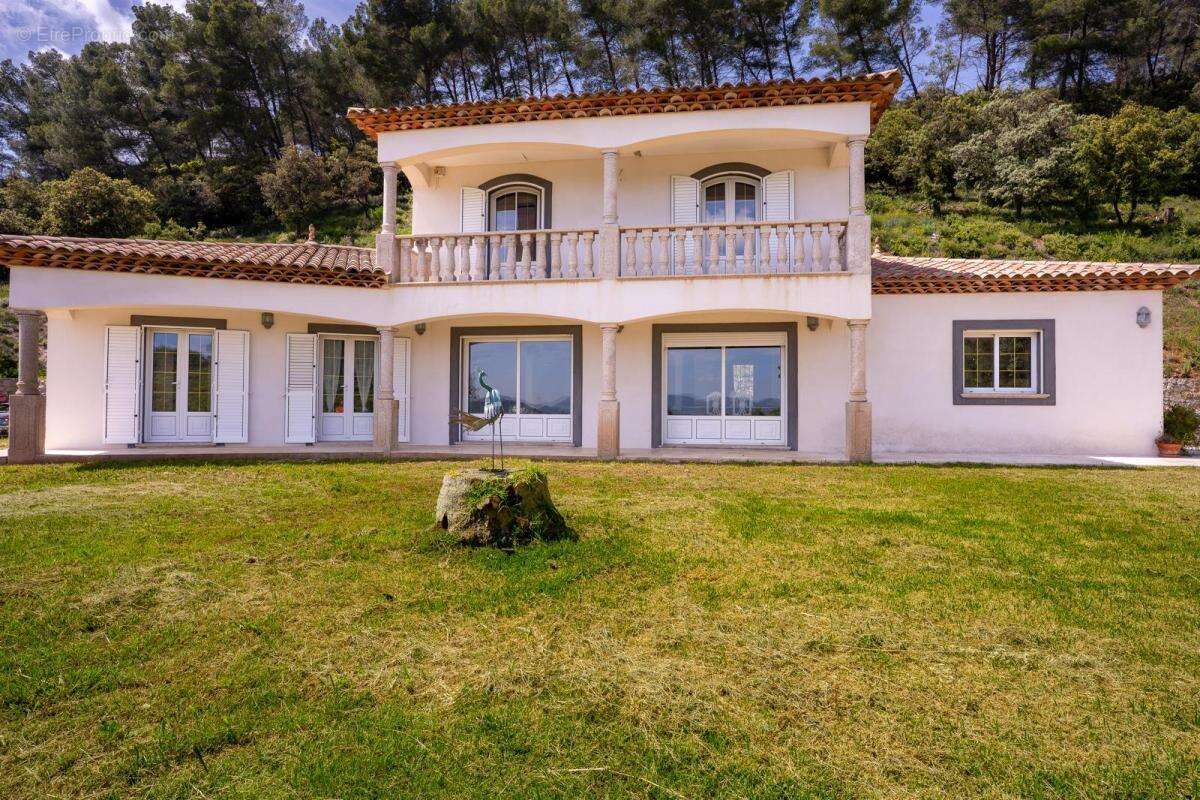Maison à LA MOTTE
