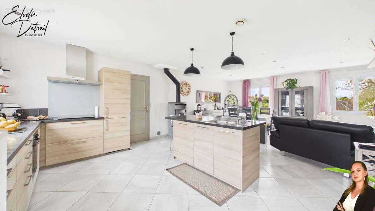 Maison à LA GUIERCHE