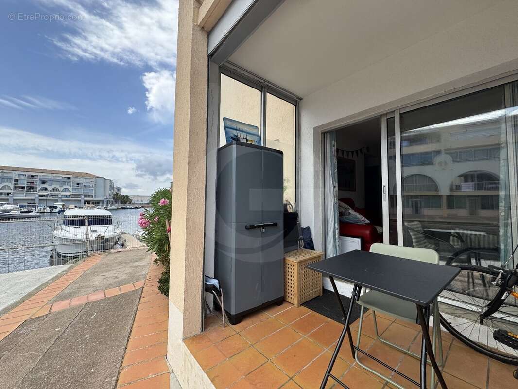 Sete - quilles t2 cabine sur quai - photo 3