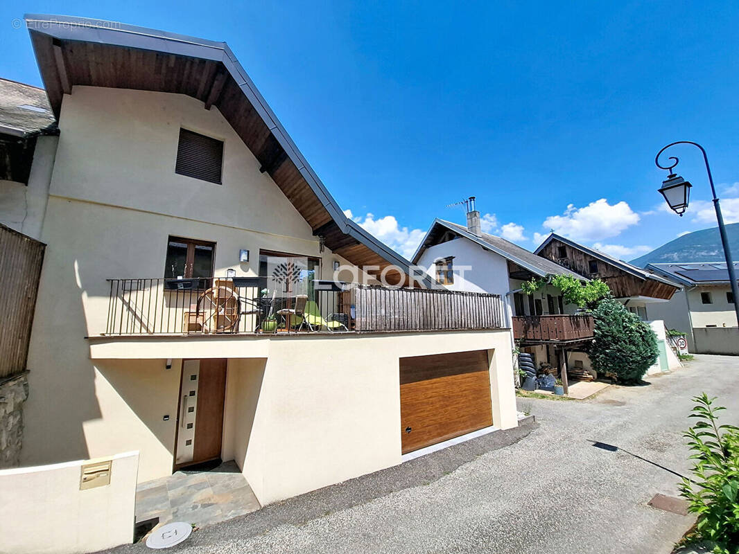 Maison à MYANS
