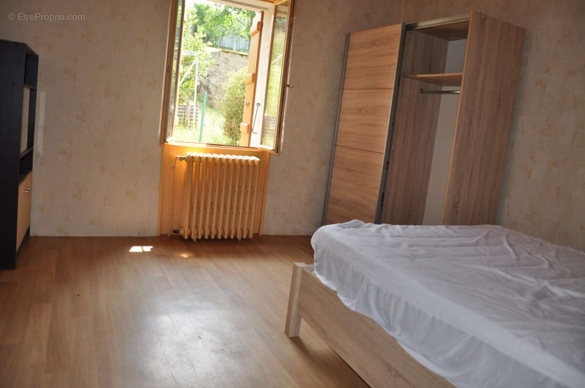 Jolie petite maison de plain-pied, 1 chambre, terrain de 246 m2 - photo 4