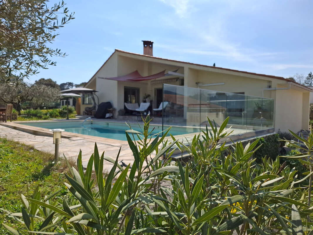 Maison à PEYMEINADE