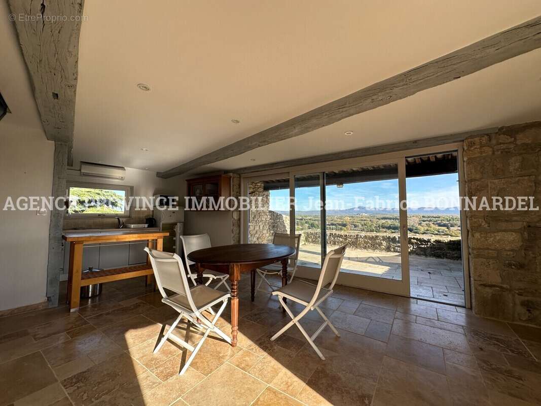 Maison à CHANTEMERLE-LES-GRIGNAN