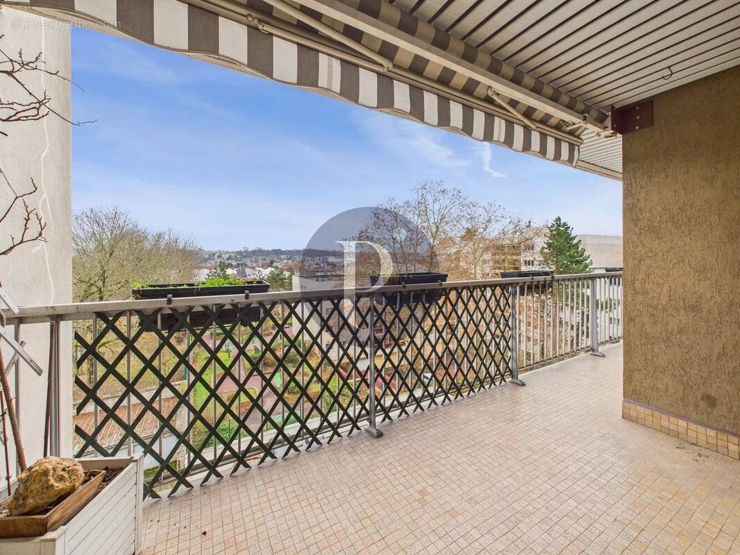 Appartement à BOURG-LA-REINE