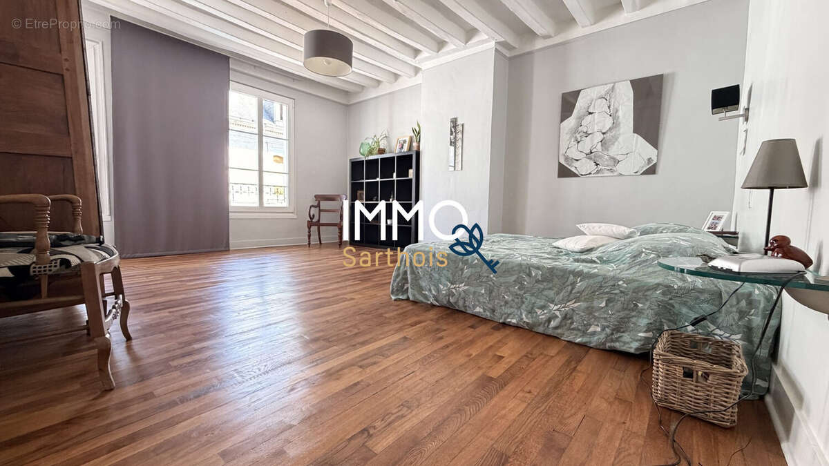 Maison 232 m² à Mayet  - photo 7