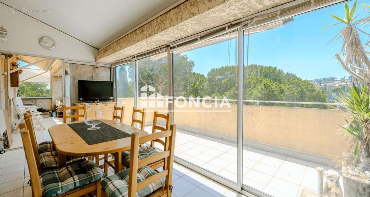 Appartement à CARQUEIRANNE