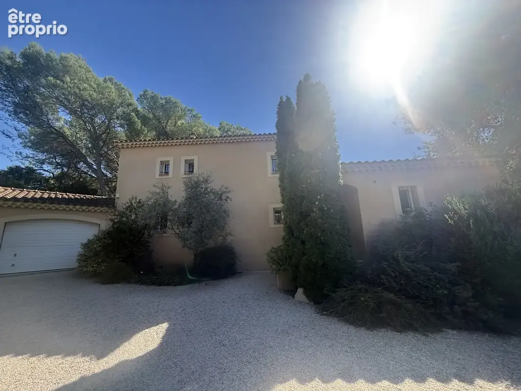 MAZAN   Villa d'exception de 240 m2, piscine chauffée, parc arboré de 2 500 m2 sans vis-à-vis - photo 6