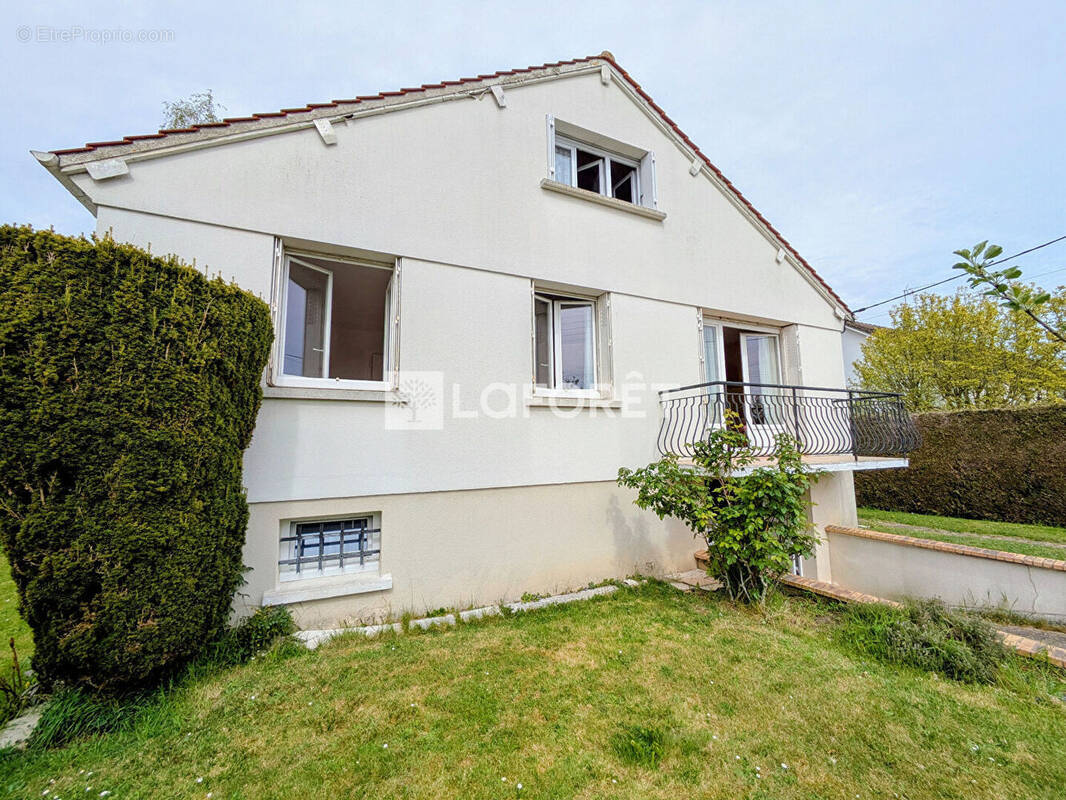 Maison à GRAVIGNY