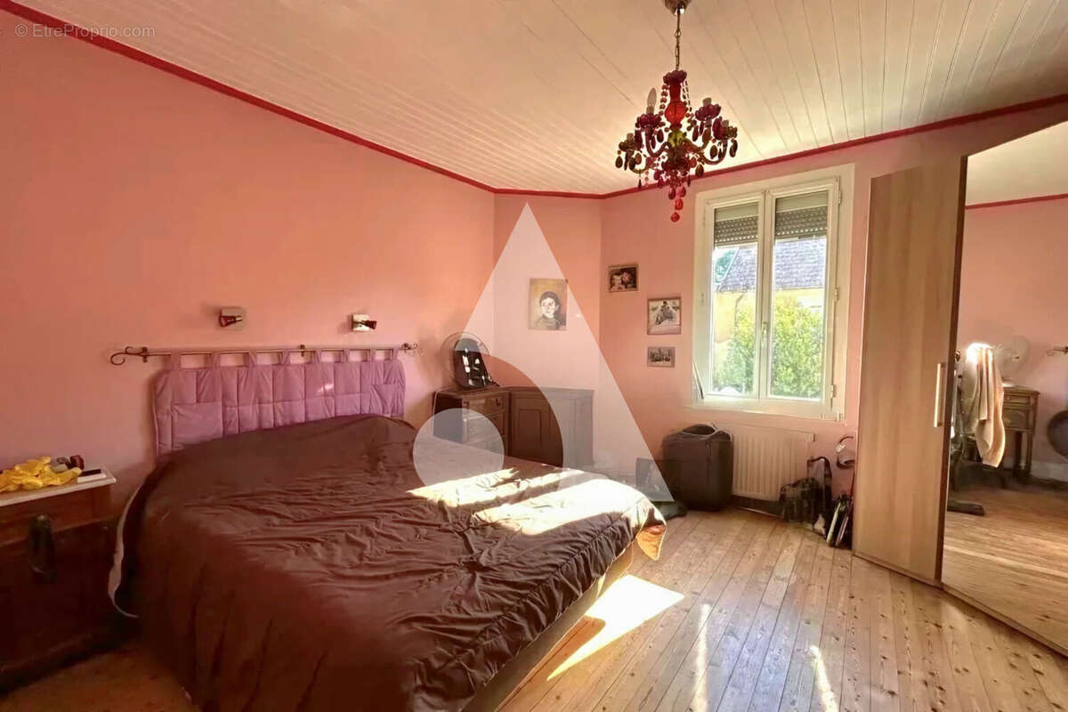 Maison à SAUVETERRE-LA-LEMANCE