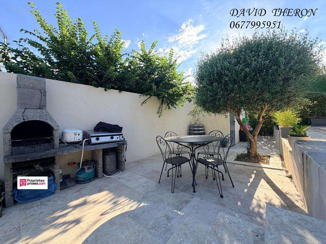 Villa  5 pièce(s) 135 m2   4 chambres  piscine  garage - photo 2