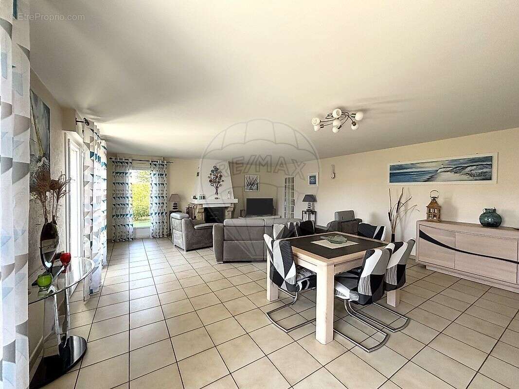 Maison à SAINT-PALAIS-SUR-MER