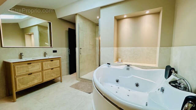 Maison à AIX-EN-PROVENCE