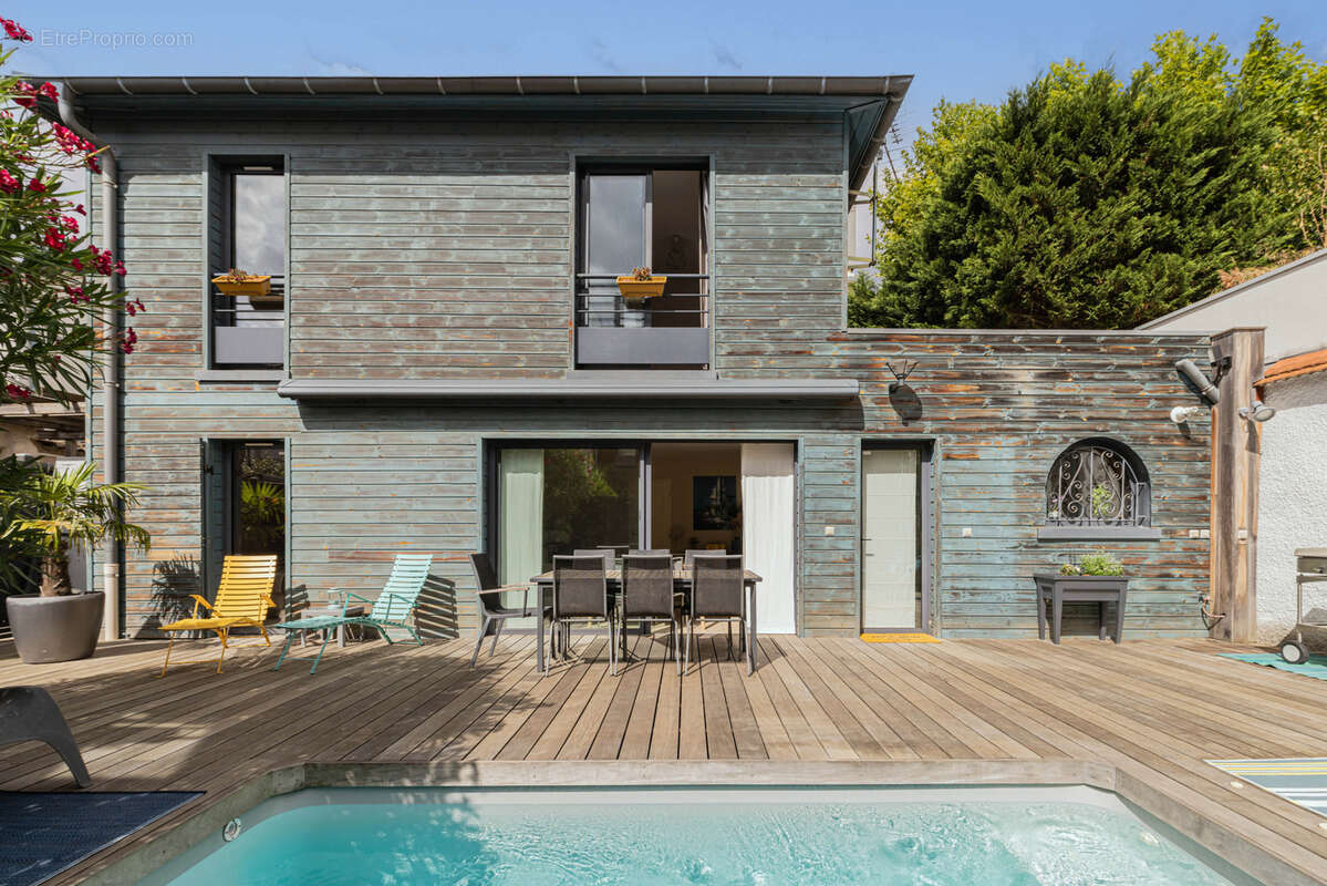 Rare maison T5 au coeur de Montchat avec piscine - photo 2