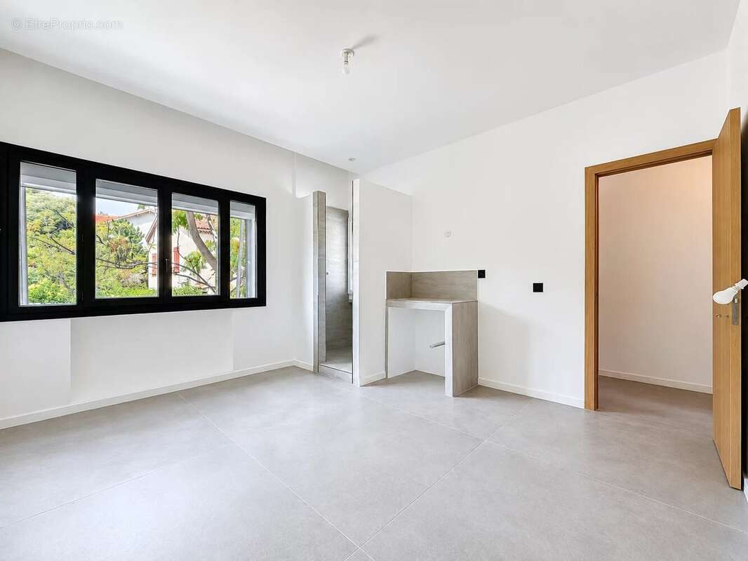 Appartement à MARSEILLE-12E