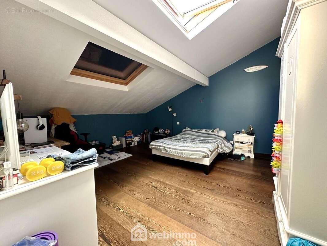 Seconde chambre de l&#039;étage - Appartement à SAN-MARTINO-DI-LOTA