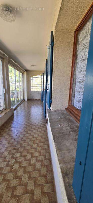 Maison T5 avec garage - photo 6