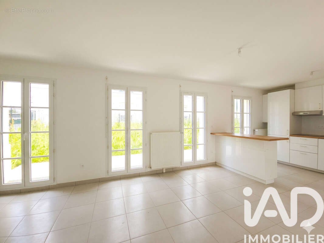 Photo 5 - Maison à SERRIS
