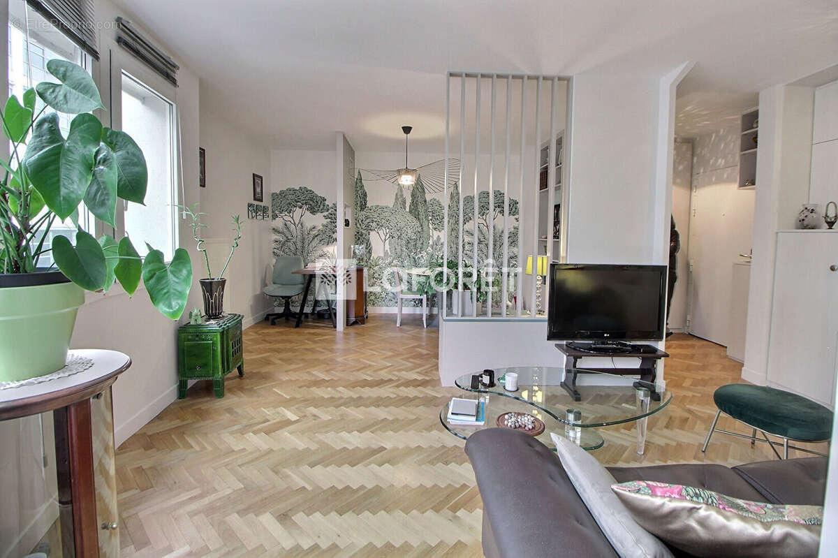 Appartement à SURESNES