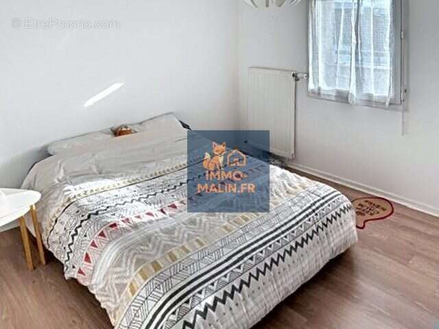 Chambre - Appartement à STAINS