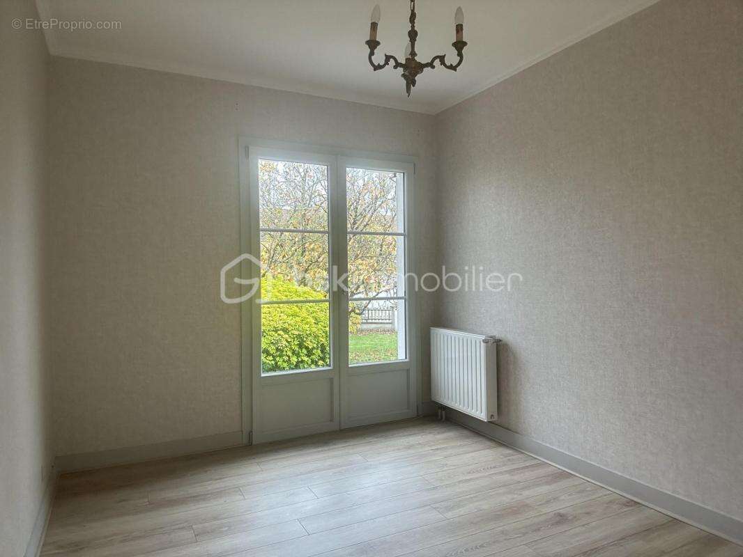 Maison à VILLEBAROU