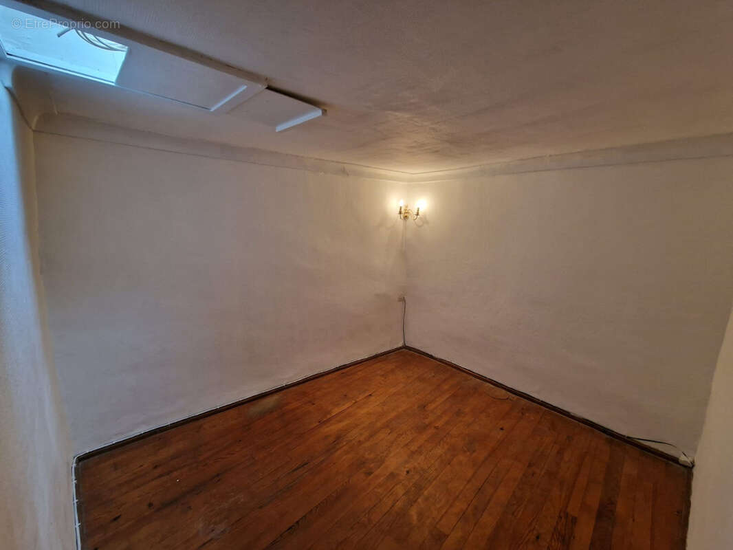 Maison à VILLARDONNEL