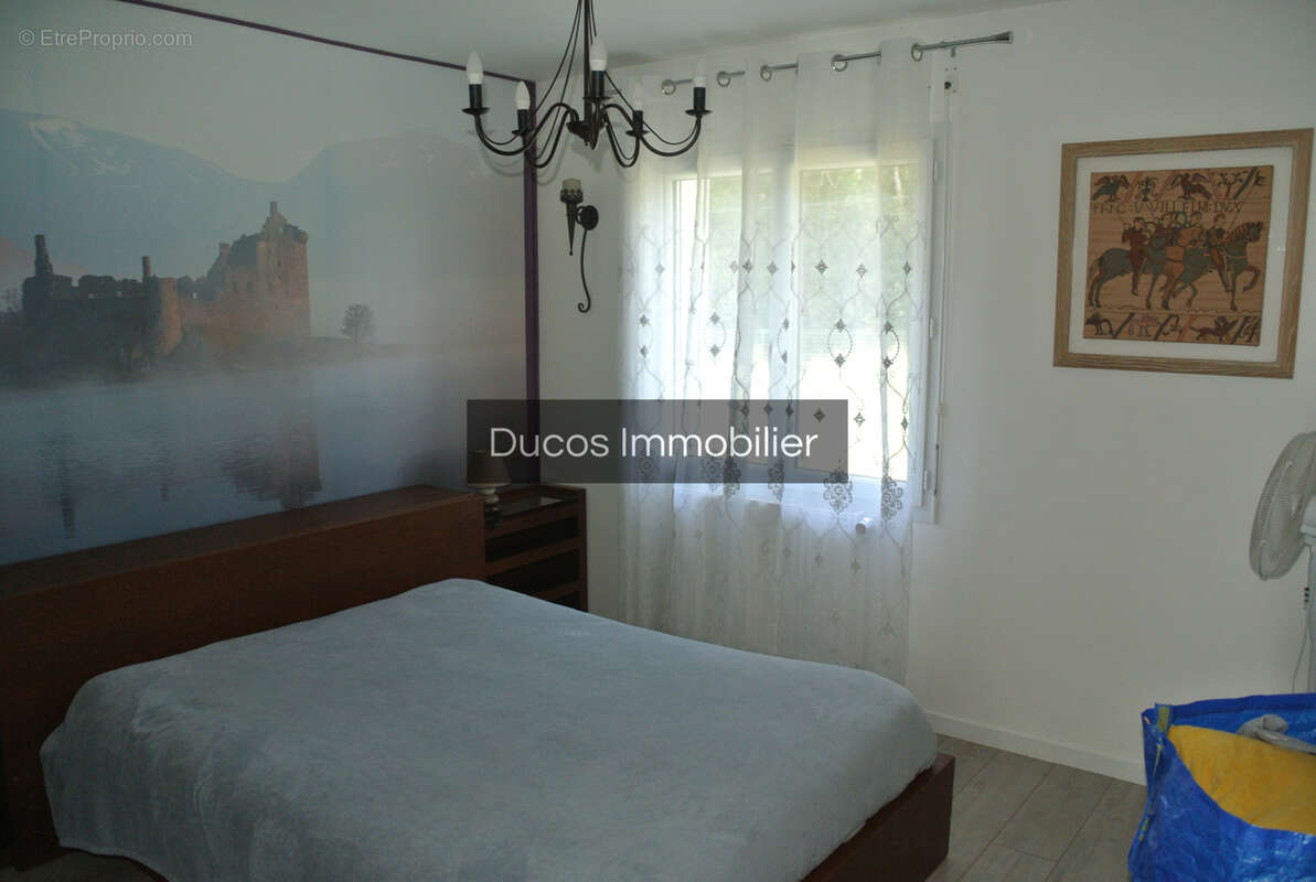 Sur les hauteurs dans un bel environnement maison 5 chambres - photo 11