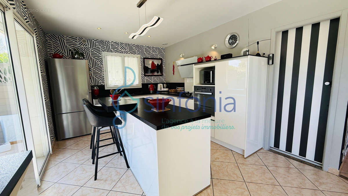 Vente maison coup de coeur située à seulement 4 km de la cité ducale d'Uzès. - photo 17