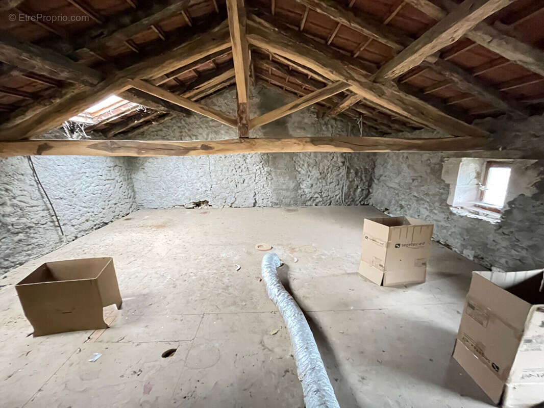 Maison à SAINTE-RADEGONDE