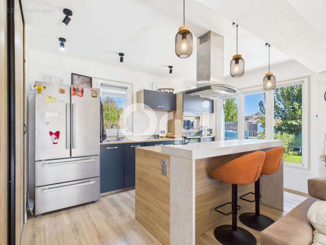 Maison à TOURRETTES