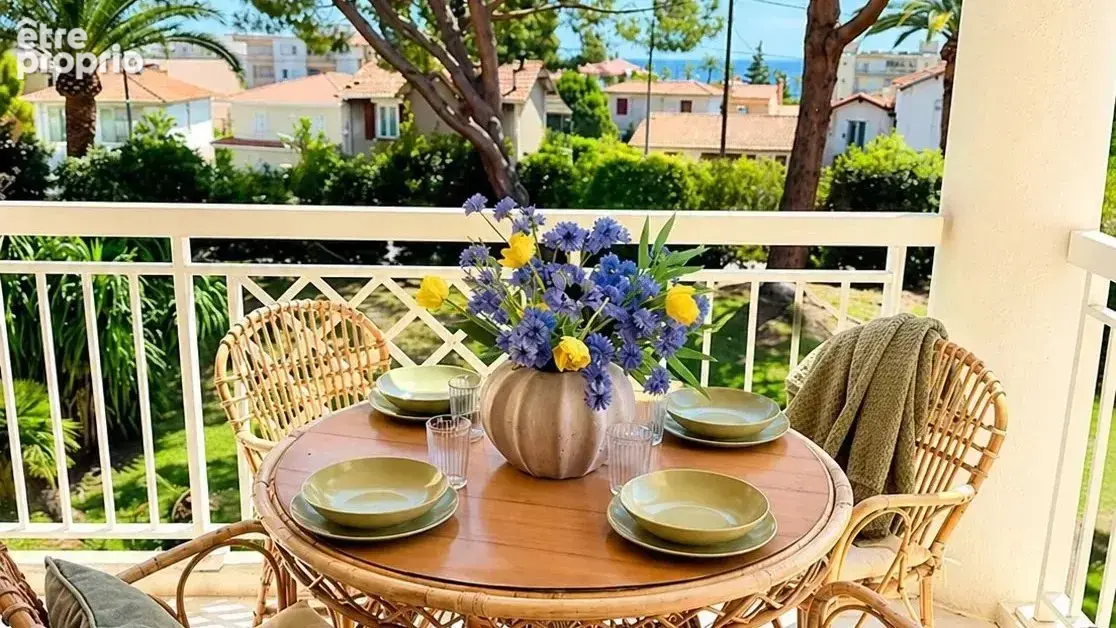 EXCLUSIVITÉ Golfe-Juan, 2/3P , aperçu mer - Résidence avec piscine - Parking. - photo 2