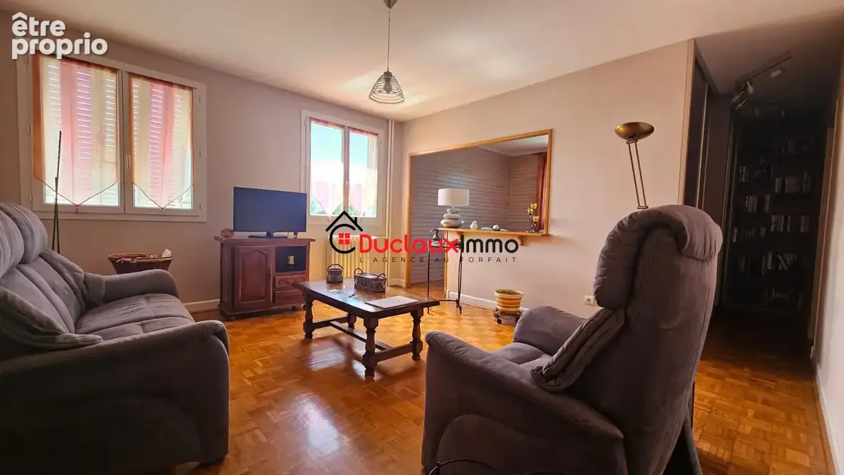 Appartement type 3, garage, cave, chambre de bonne - photo 2