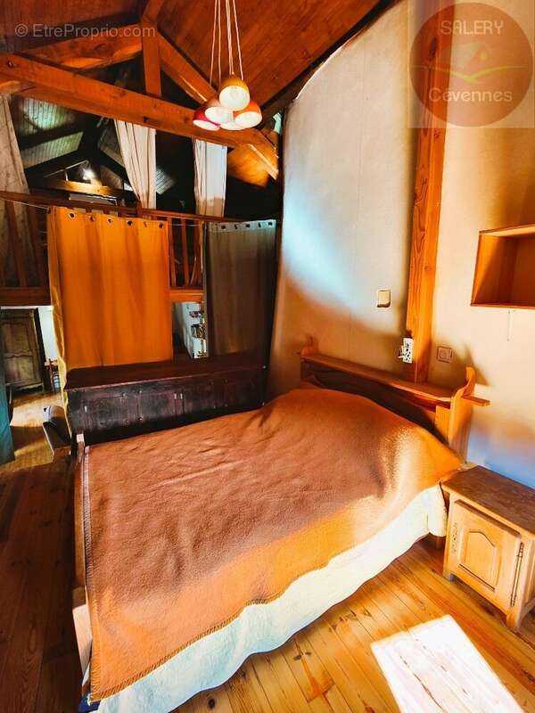 Maison à LES BONDONS