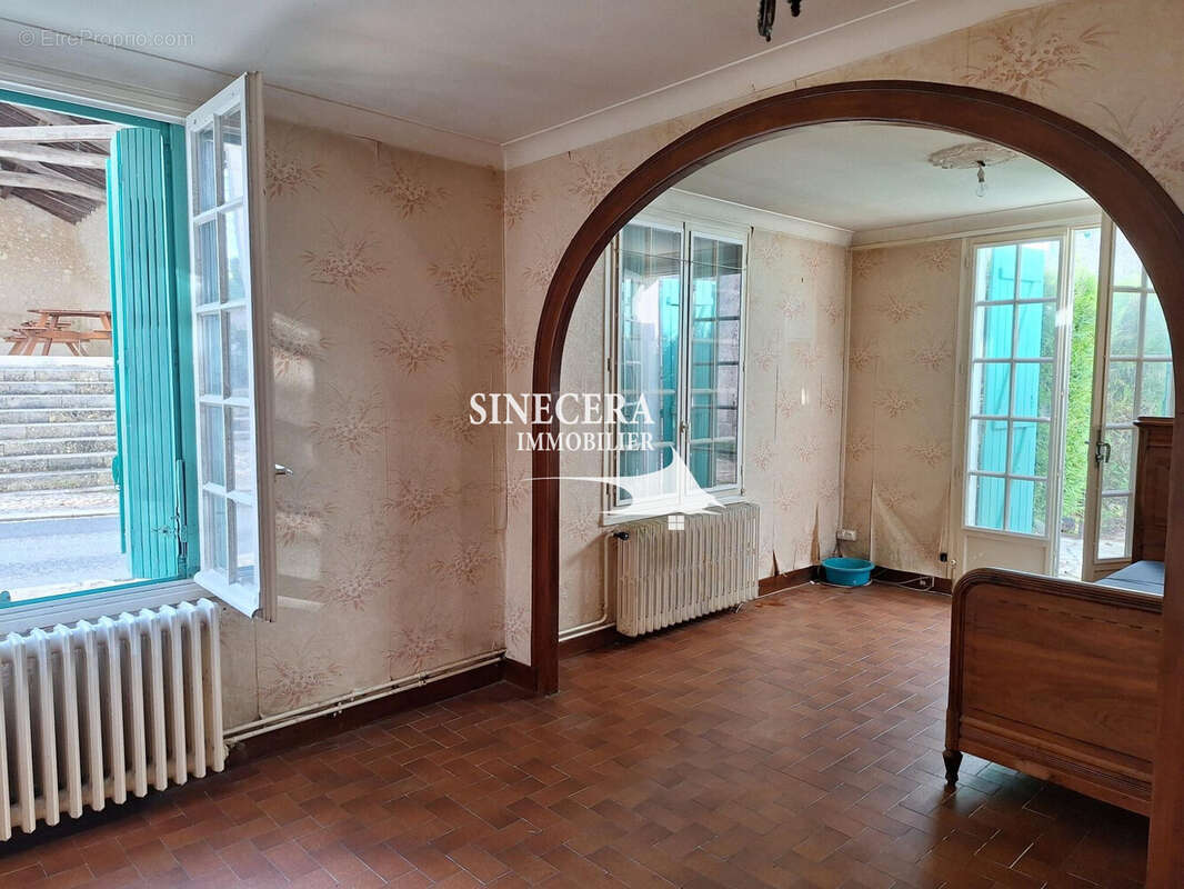 Maison 131 m² à Grand-Brassac  - photo 7