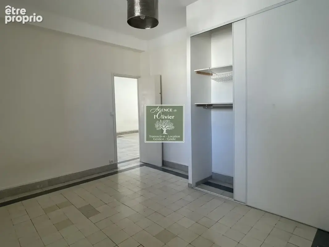 ARLES TRINQUETAILLE - Appartement de 120 m2 - 3 chambres - Balcon - Cave et parking - photo 10