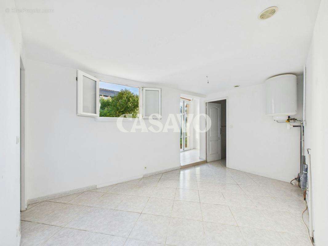 Vente Maison 6 pièces de 110m² - 93190 Livry-Gargan - photo 4