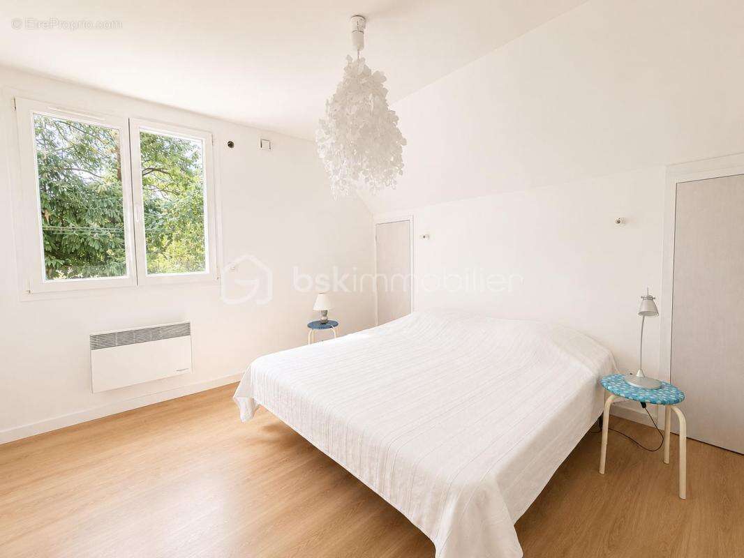Coup de cœur ! Maison individuelle de 144 m² avec 4 chambres, sous-sol complet et terrain - photo 8
