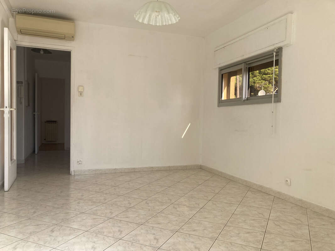 Appartement à HYERES