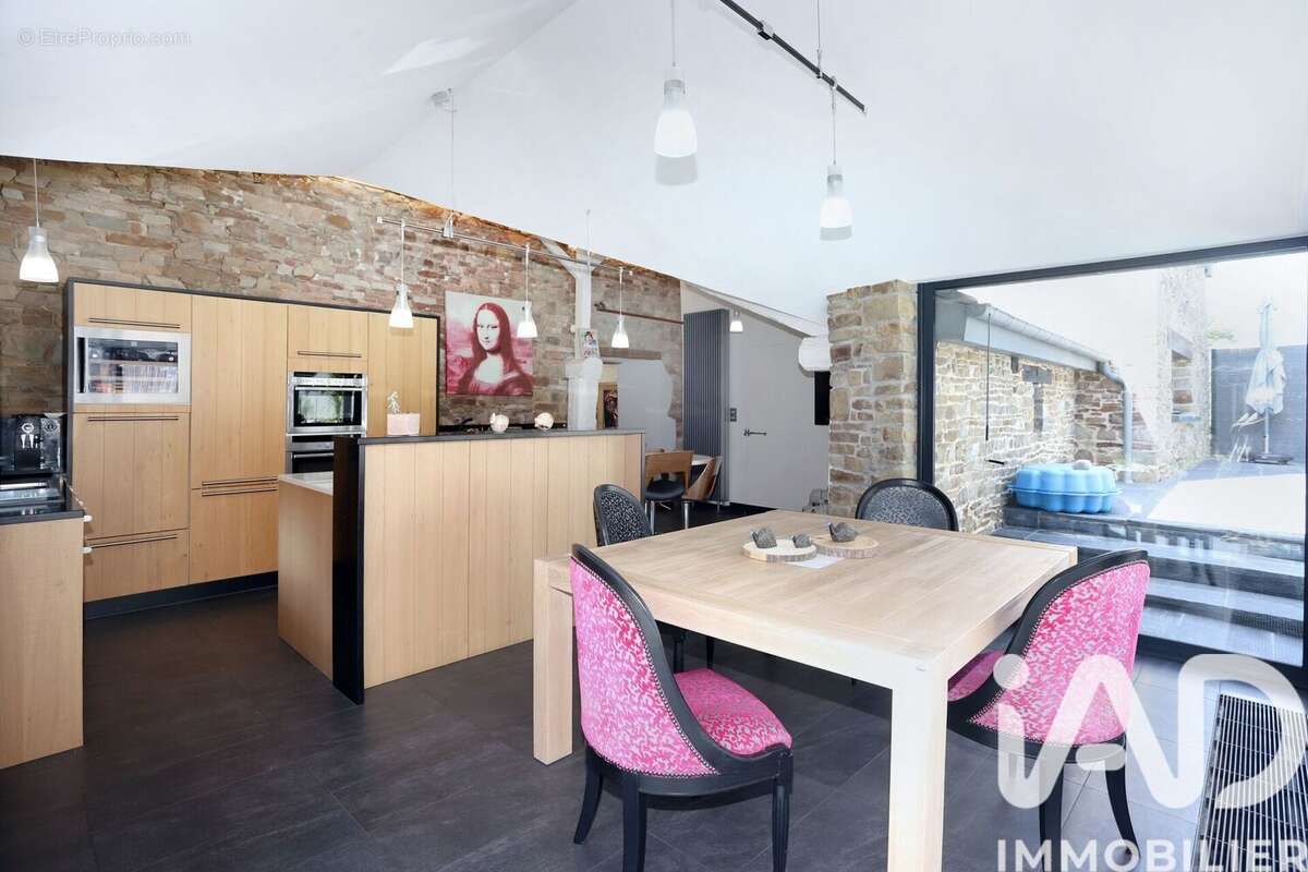 Maison 218 m² à La Couyere  - photo 9