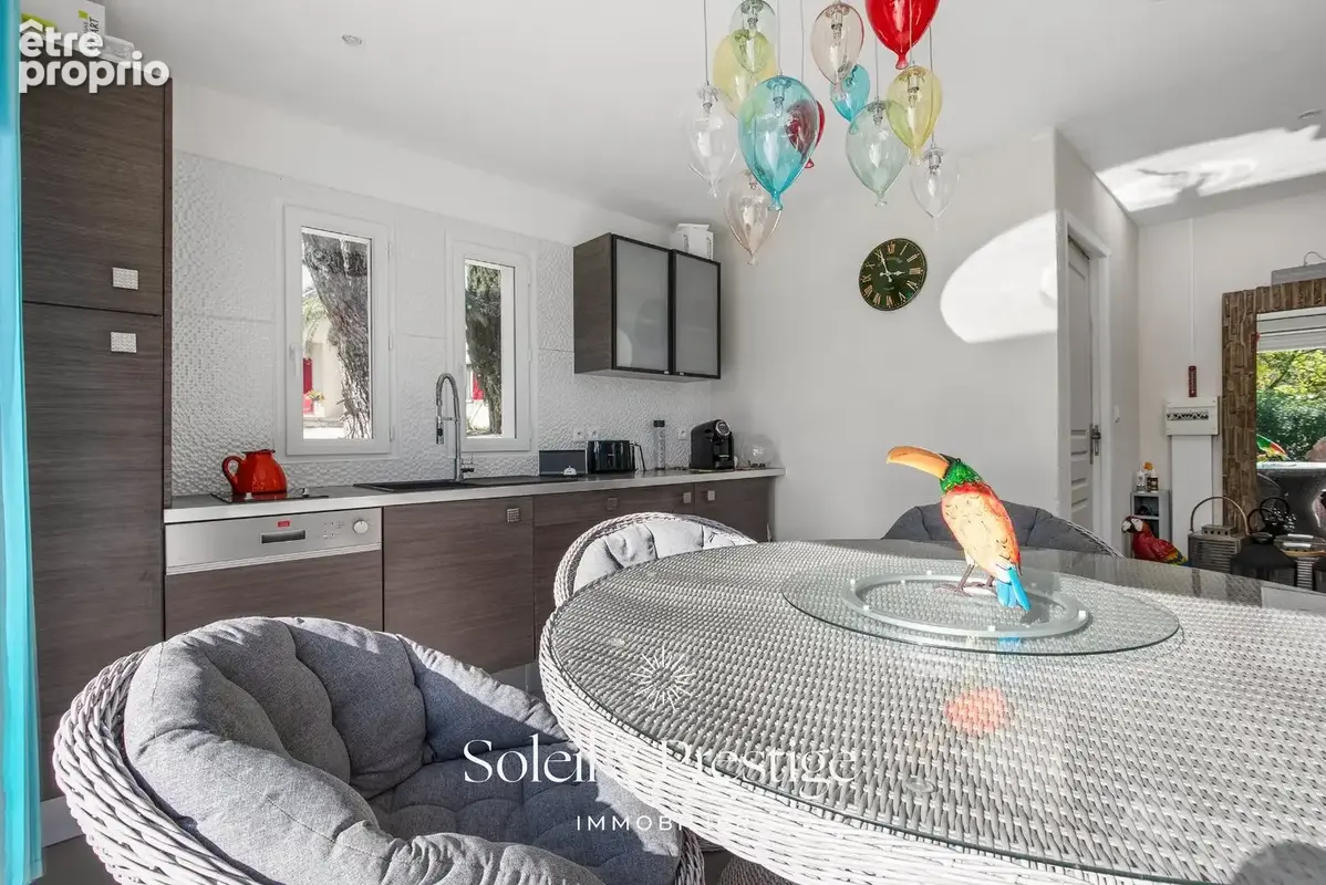 TOURBES - Maison d'architecte avec dépendance, piscine, double garage sur terrain arboré - photo 18