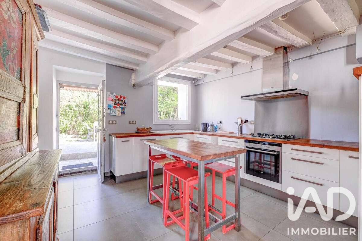 Maison 150 m² à Montceaux-Les-Meaux  - photo 4