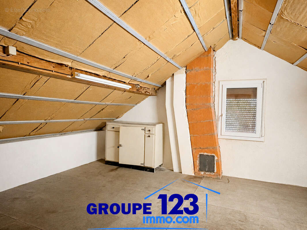 Maison familiale à Auxerre - Quartier Saint-Julien / Saint-Amâtre - photo 12