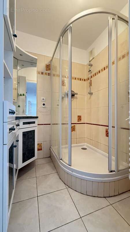 Appartement à EZANVILLE