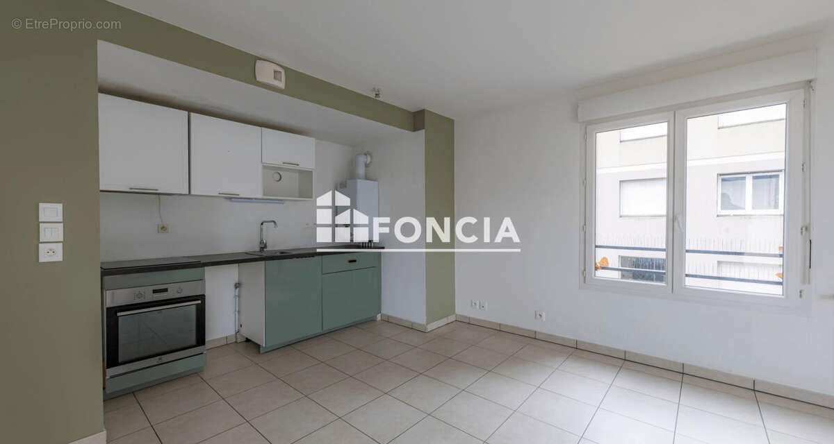 Appartement à OULLINS