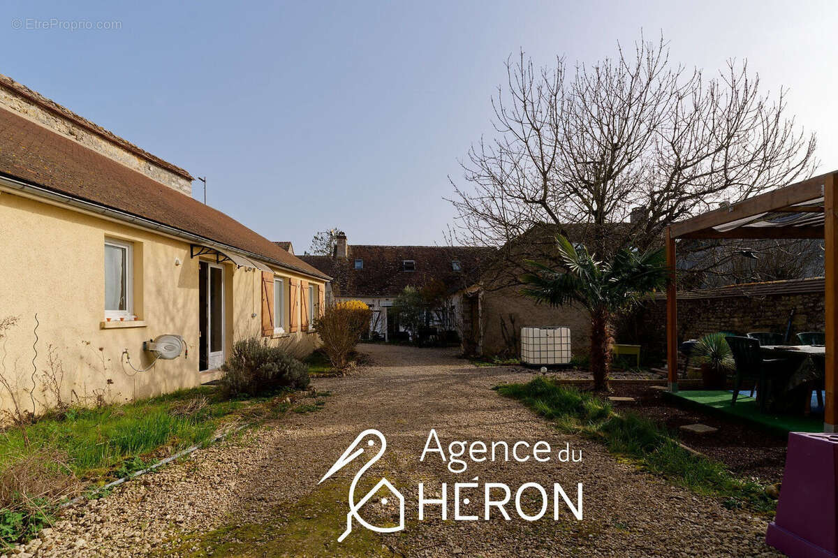 Photo 3 - Maison à GUERCHEVILLE