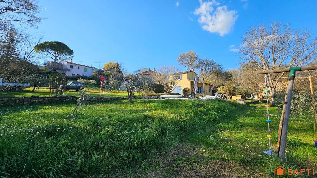 Photo 1 - Maison à SALERNES