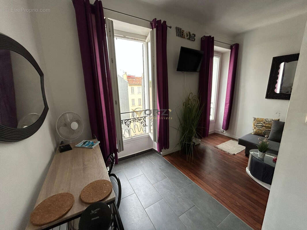 Appartement à MARSEILLE-3E