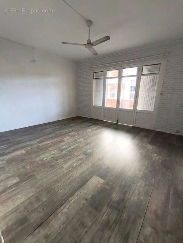 Appartement à SAINT-DENIS